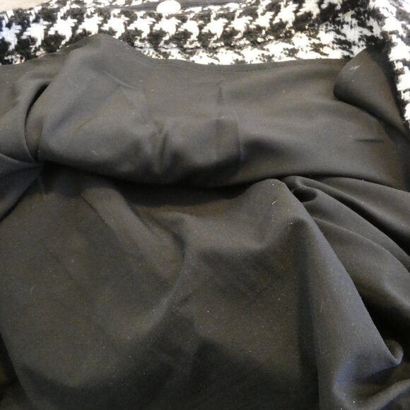 Black White Pencil Wool Skirt Size 8 Herringbone Fitted Office Core British M&S - Picture 7 of 10